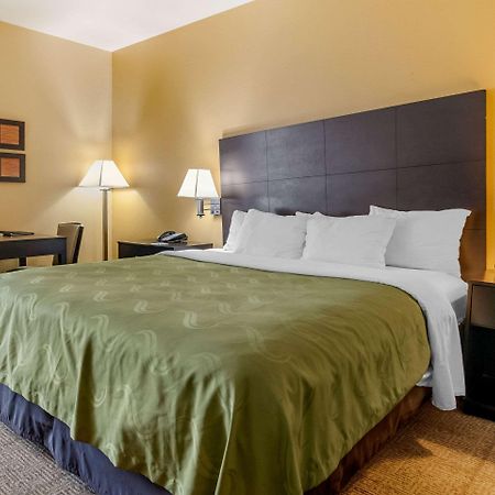 Quality Inn & Suites Lenexa Kansas City Екстериор снимка